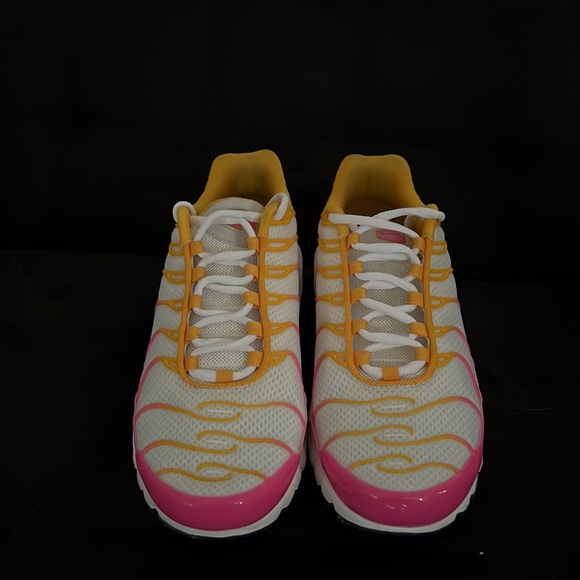 Nike air max plus size 8 color yellow and pink - Picture 3 of 6